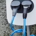 Borne de recharge pour véhicules électriques